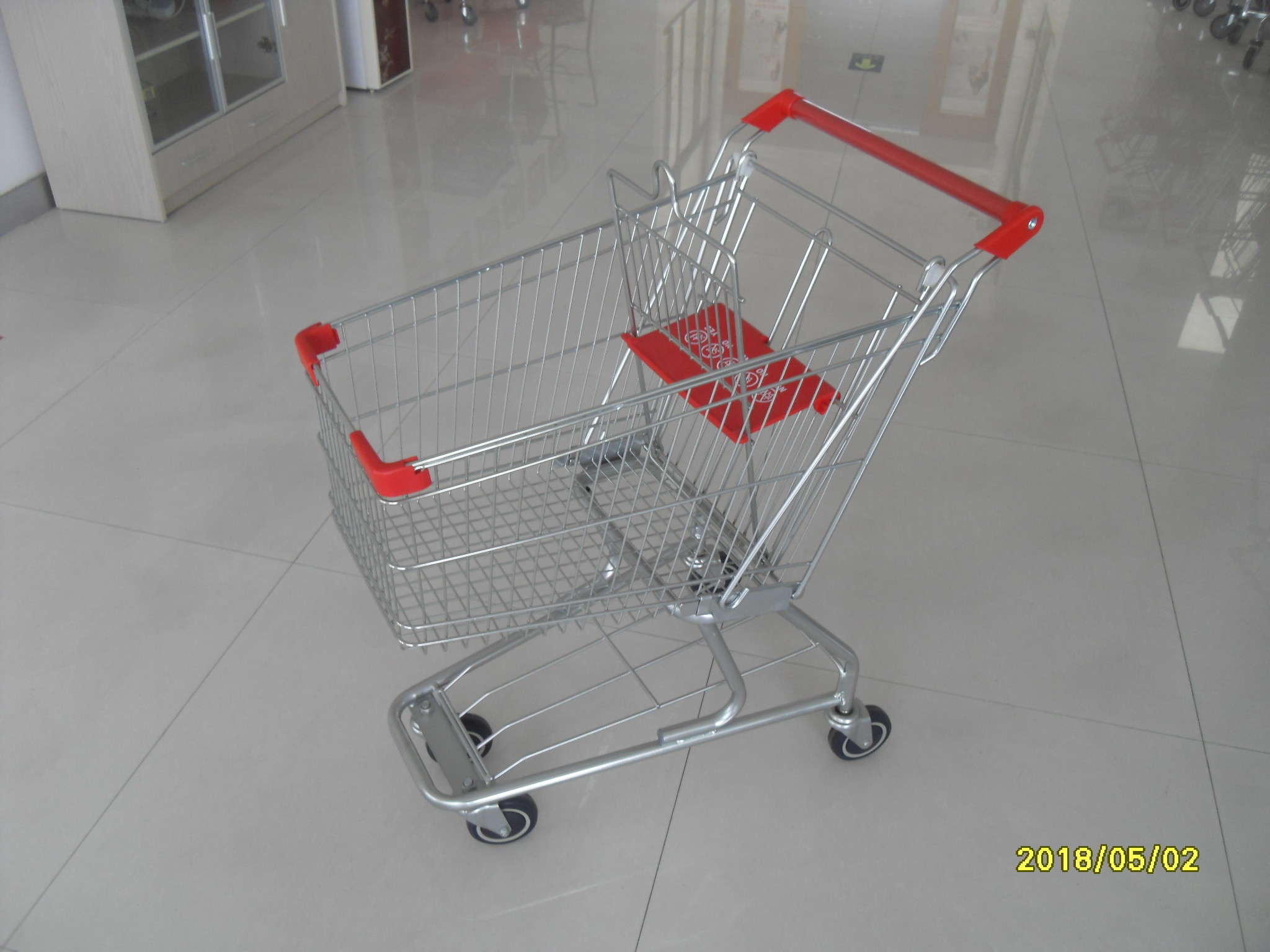 American Supermarket Grocery Shopping Trolley With Red Plastic Parts