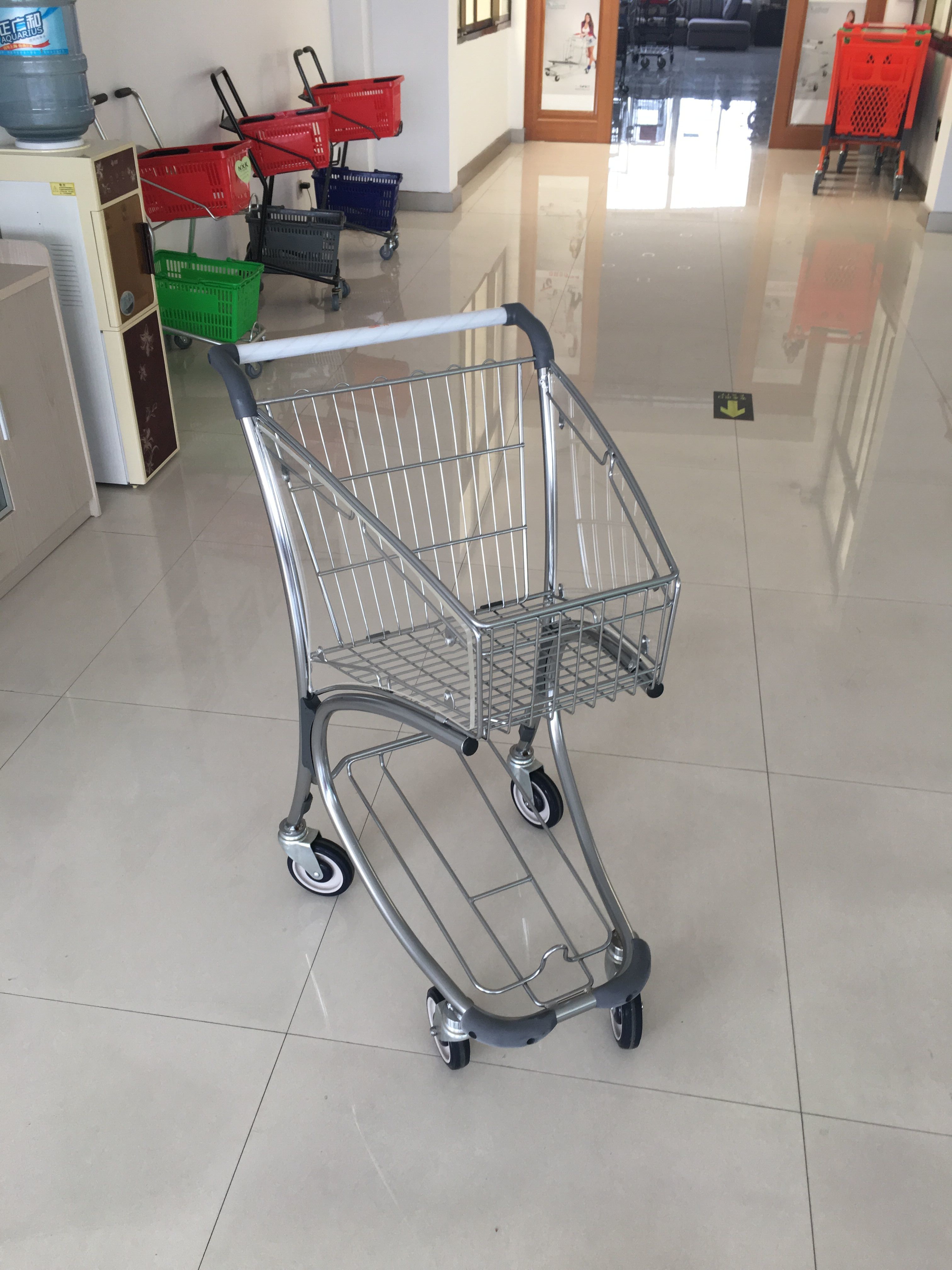 Q195 Low Carbon Steel Supermarket Shopping Trolley Use In Airport Free Duty